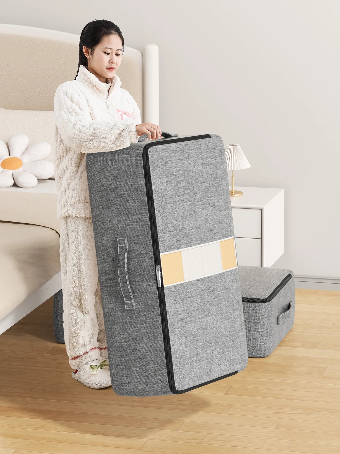 Extra-large capacity underbed foldable clothing storage box